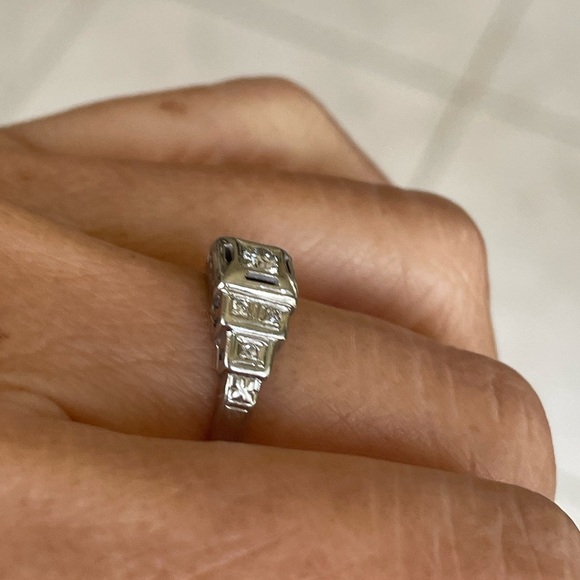 Antique 18k Diamond Ring - Picture 3 of 14